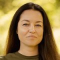 Монтувальниці сонячних електростанцій: жінки, які змінюють Україну