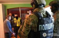 Нацполіція проводить понад 500 обшуків в рамках спецоперації по боротьбі з незаконним обігом зброї 